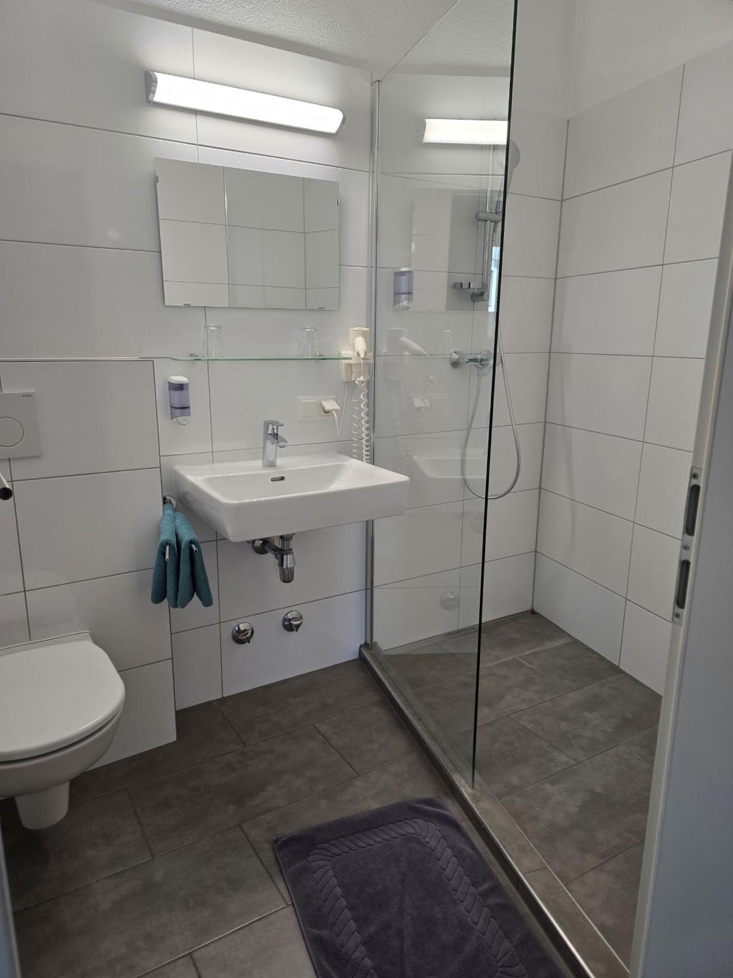 Hotel Hafnerwirt Hallein Bagian luar foto